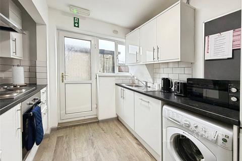 House share to rent, Gilbert Avenue, Tividale, Oldbury, B69