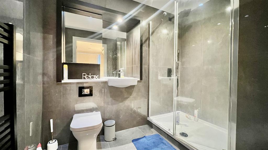 Ensuite