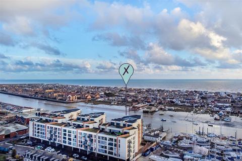 2 bedroom apartment for sale, Riverside West, Shoreham-By-Sea BN43