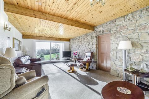4 bedroom bungalow for sale, Sluvad Road, New Inn, Pontypool