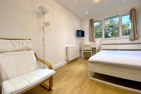 undefined, Woodyard Close, London