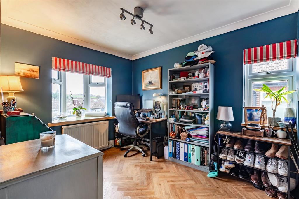 Bedroom/Study