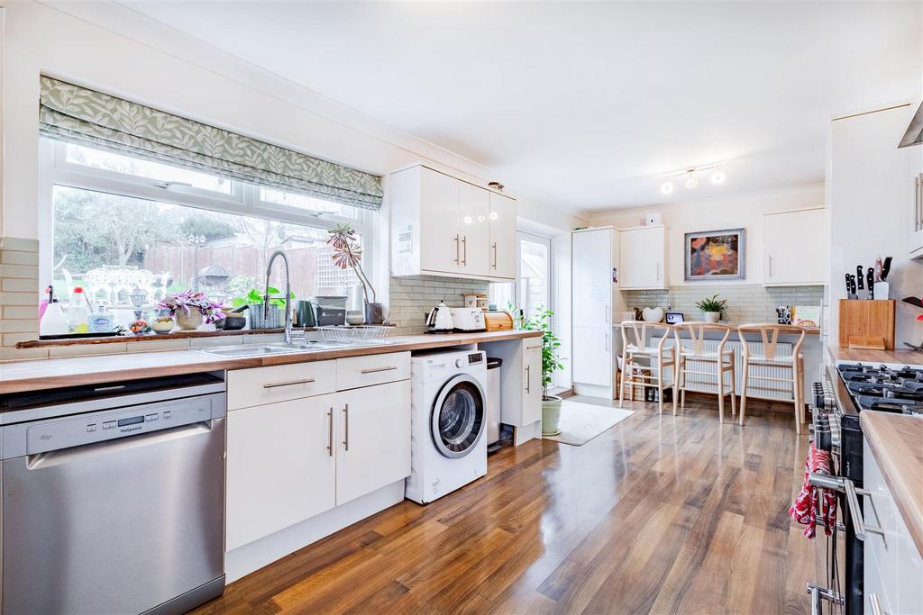 Kitchen/Breakfast Room