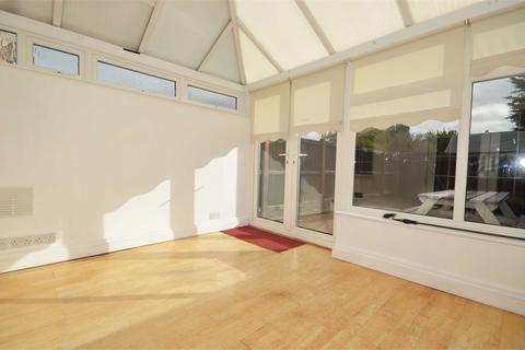 3 bedroom terraced house to rent, Fairmont Close, Belvedere, DA17