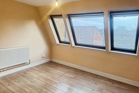 1 bedroom terraced house to rent, Roff Avenue, Bedford, MK41