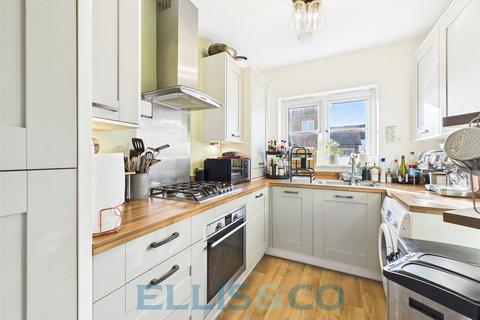 2 bedroom semi-detached house for sale, Hazelwood Close, Tonbridge, Kent, TN11
