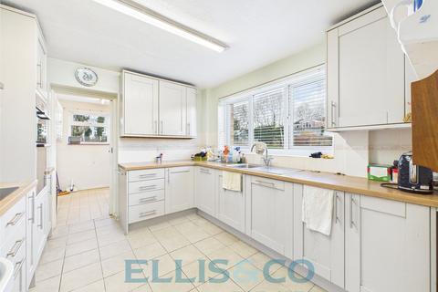 3 bedroom semi-detached house for sale, Vaughan Avenue, Tonbridge, TN10