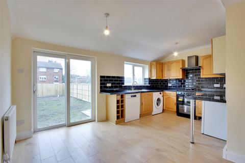 4 bedroom end of terrace house to rent, Sutherland Road, Belvedere, Kent, DA17
