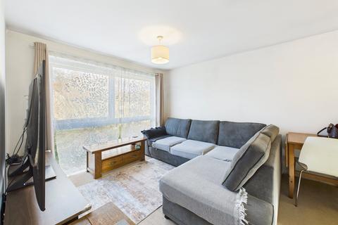 1 bedroom apartment to rent, Oakley Close, Middlesex