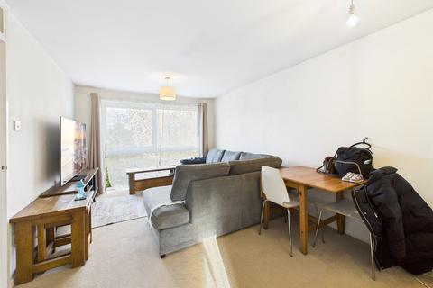 1 bedroom apartment to rent, Oakley Close, Middlesex