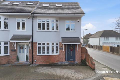 4 bedroom end of terrace house for sale, Craven Gardens, Harold Wood, RM3