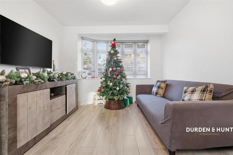 4 bedroom end of terrace house for sale, Craven Gardens, Harold Wood, RM3