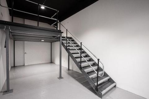 Warehouse to rent, Western Ave London W3 0TG