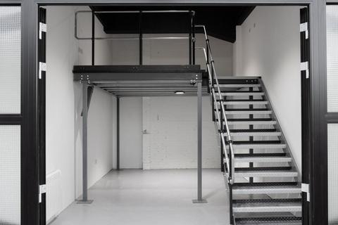 Warehouse to rent, Western Ave London W3 0TG