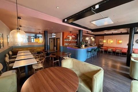 Pub to rent, 39 Broughton St Edinburgh EH1 3JU