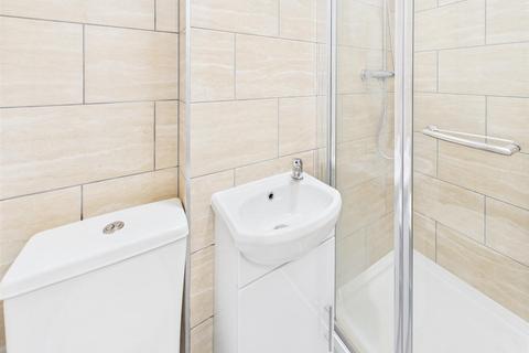 1 bedroom in a house share to rent, Earlsdon Avenue North, Coventry CV5