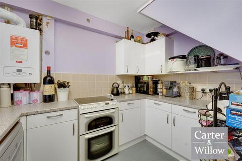 2 bedroom maisonette for sale, Roxwell Road, Essex