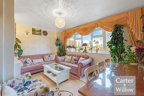 2 bedroom maisonette for sale, Roxwell Road, Essex