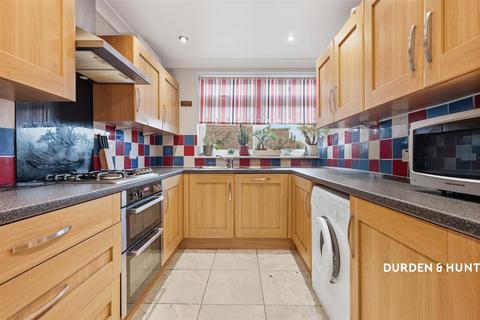 2 bedroom apartment for sale, High Street Wanstead, London E11