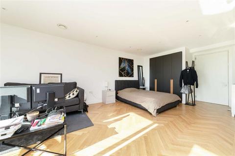 Studio for sale, Southwark Bridge Road, London SE1