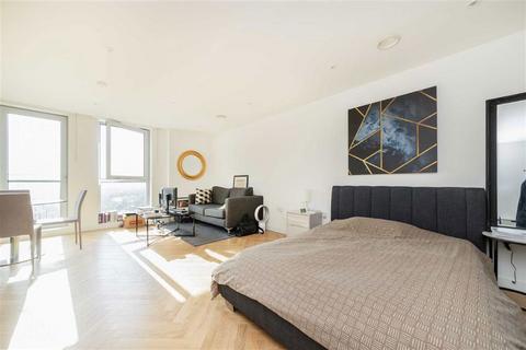 Studio for sale, Southwark Bridge Road, London SE1