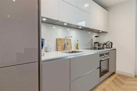 Studio for sale, Southwark Bridge Road, London SE1
