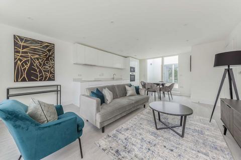 undefined, Chiswick High Road, London W4