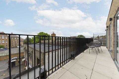 undefined, Chiswick High Road, London W4