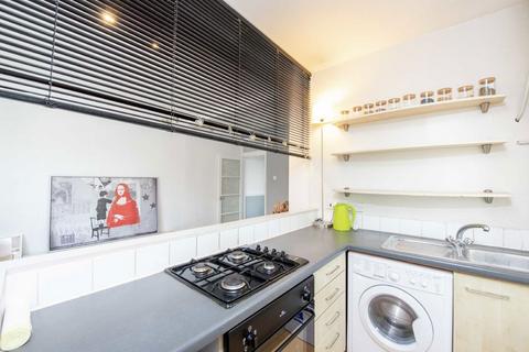 undefined, Brewster Gardens, London W10