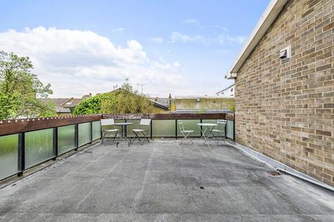 2 bedroom flat for sale, Balham New Road, Balham, London, SW12
