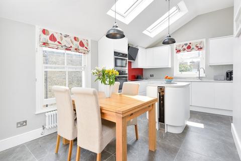 2 bedroom maisonette for sale, Midmoor Road, Balham, London, SW12