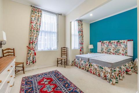 2 bedroom flat for sale, Hungerford Road, London, N7