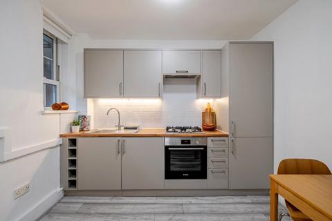 1 bedroom flat for sale, Pilton Place, London, SE17