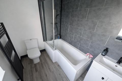 3 bedroom terraced house for sale, The Crescent East, Sunnyside