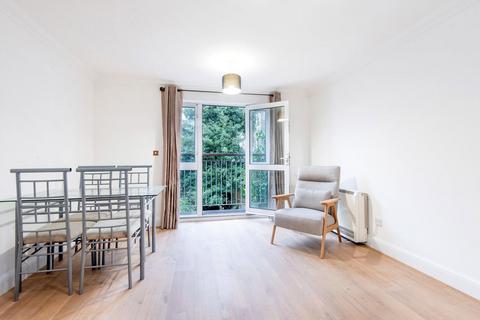 2 bedroom flat to rent, Campbell Road, London E3