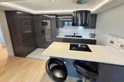 2 bedroom apartment to rent, Winterthur Way, Basingstoke RG21