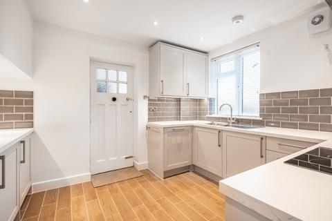 Queens Drive, London, W3
