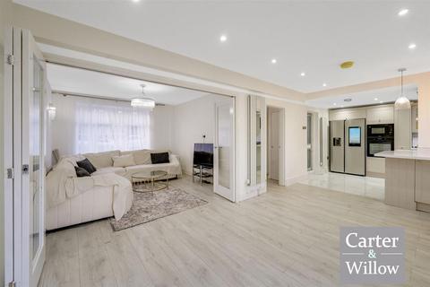 2 bedroom semi-detached house for sale, Bosworth Road, Dagenham, Essex