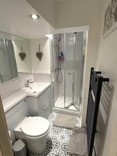 2 bedroom flat for sale, The Avenue, Leeds LS9