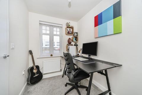 3 bedroom semi-detached house for sale, Primrose Drive, Bedford MK42
