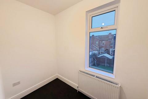 3 bedroom terraced house for sale, Asquith Street , Gainsborough