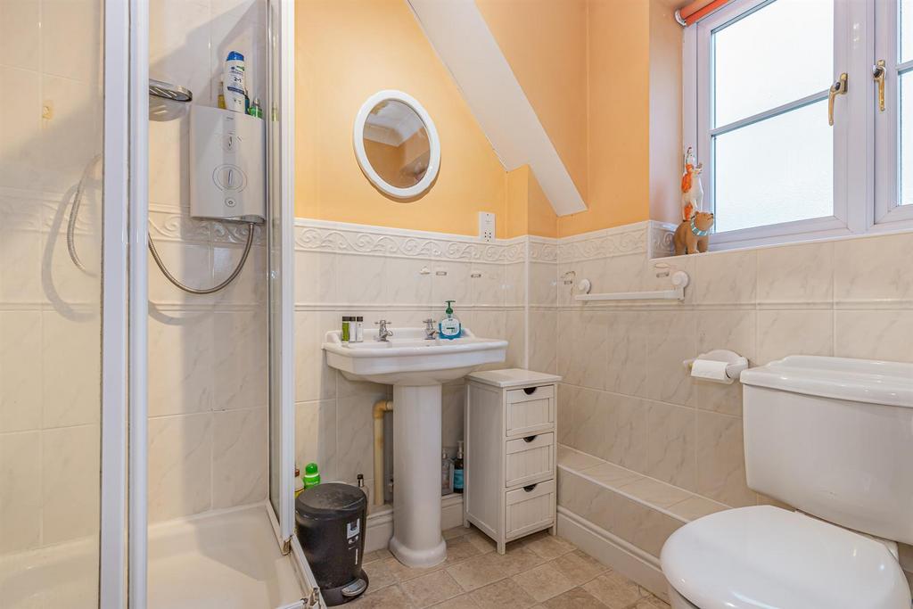 Bedroom 2 - En Suite.jpg