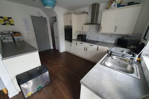 1 bedroom in a house share to rent, Mayfield Avenue, Bolton BL3