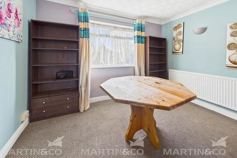 3 bedroom semi-detached house for sale, Sandringham Road, Doncaster