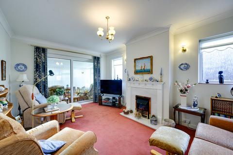 2 bedroom detached bungalow for sale, Ferry Road, Suffolk IP11