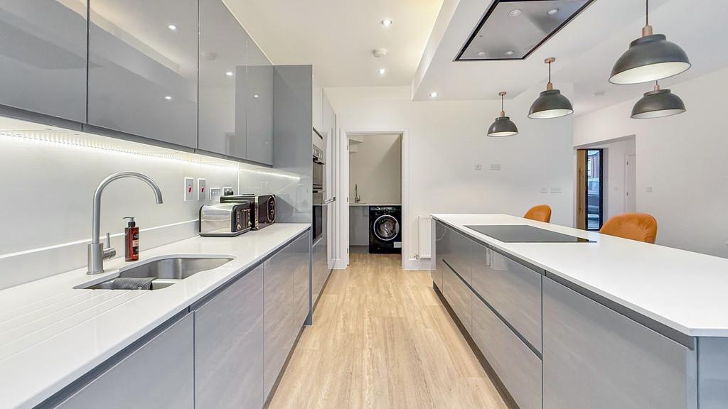 Kitchen/family room