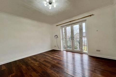 1 bedroom apartment to rent, Oakdene Close, Pinner HA5