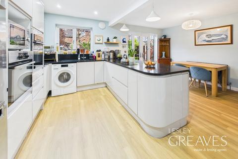 4 bedroom detached house for sale, Saltford Close, Gedling, Nottingham