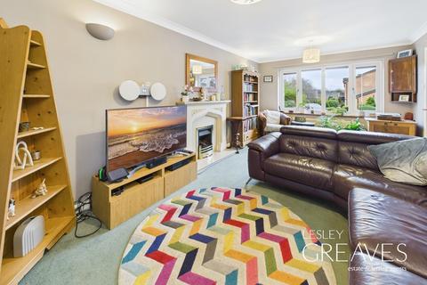 4 bedroom detached house for sale, Saltford Close, Gedling, Nottingham