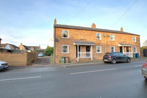 3 bedroom end of terrace house to rent, Huntingdon Road, Chatteris
